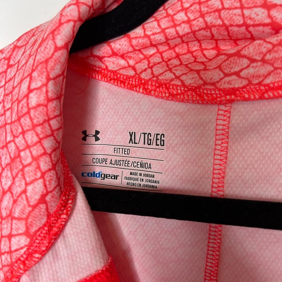 Women’s• Under Armour • XLARGE - Picture 2 of 3